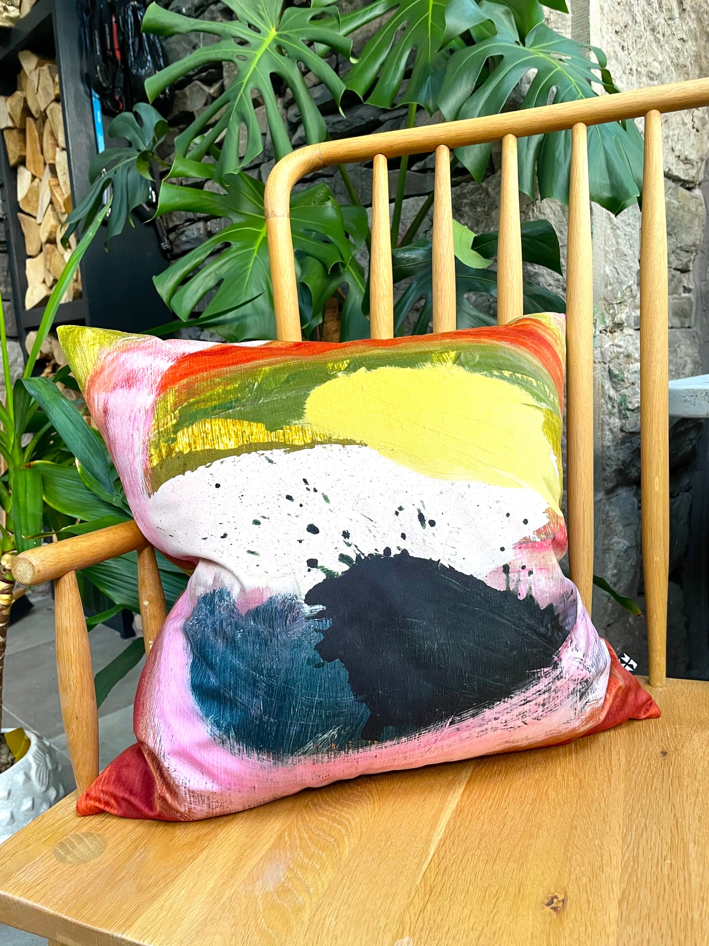 Fragmented Cushion